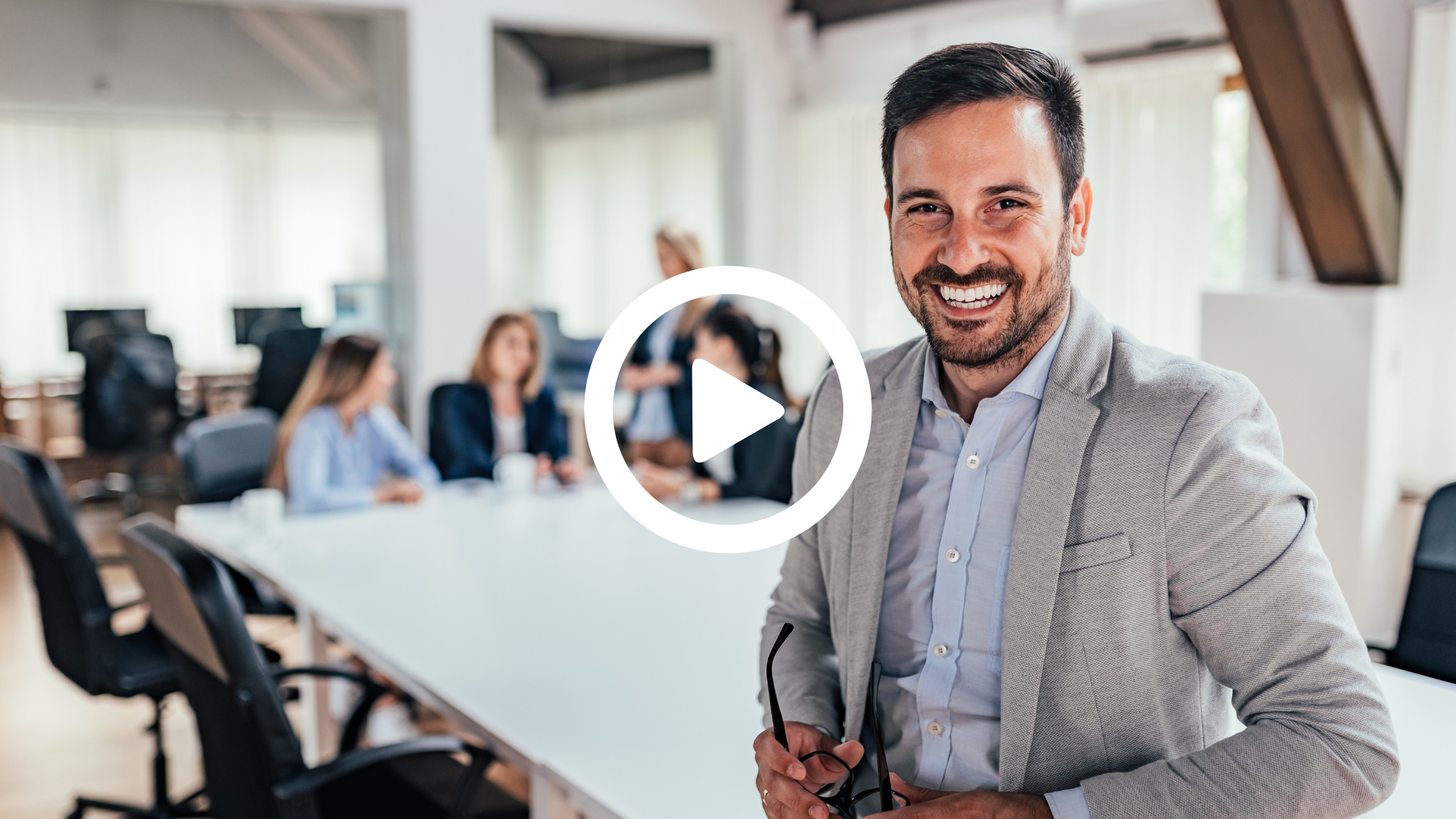 Recruiting Insurance Agents Through Content