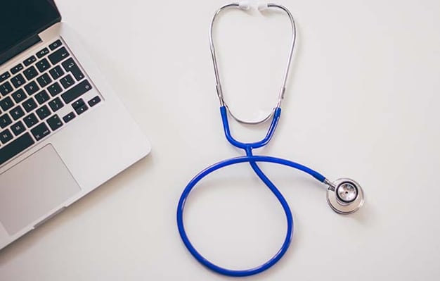 computer-desk-doctor-48604-1